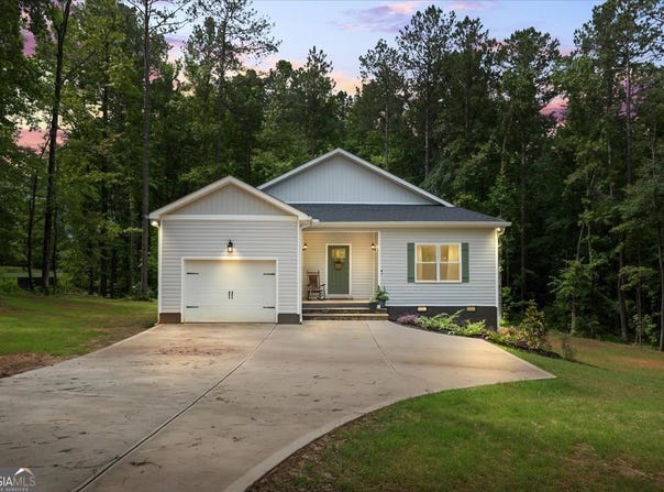 68 Creekwood, Griffin, GA 30223