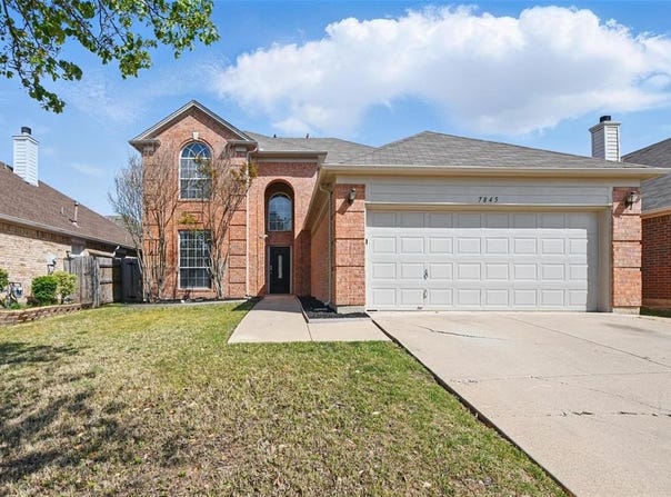 7845 Orland Park Circle, Fort Worth, TX 76137