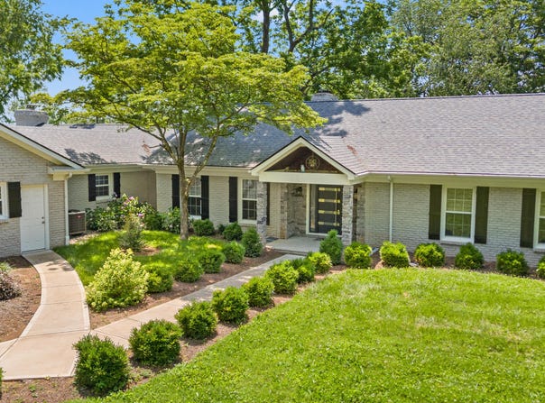 4932 Hidden River Drive, Lexington, KY 40511