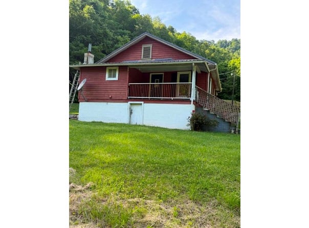 16604 Grapevine Road, Phyllis, KY 41554