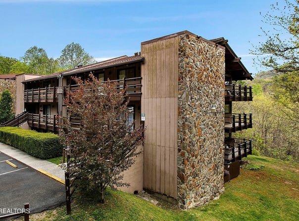 1081 Cove Rd, Sevierville, TN 37876