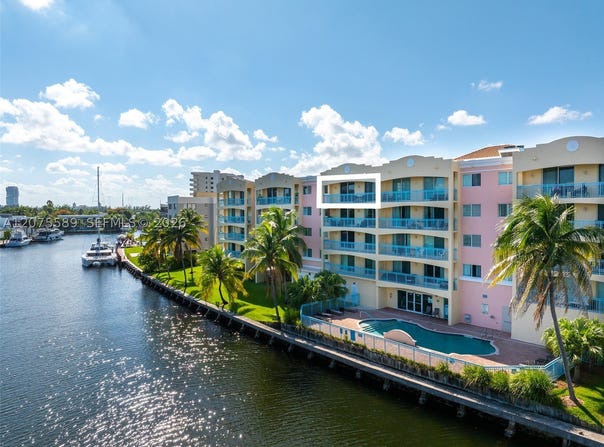 201 Golden Isles Dr, Hallandale Beach, FL 33009