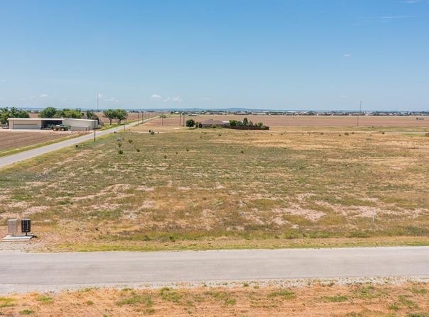 8715 Lance Rd, Wall, TX 76957