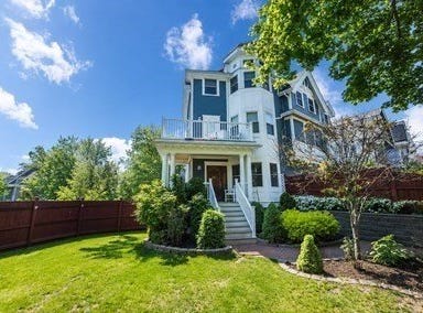 84 Westbourne Terrace 84, Brookline, MA 02446