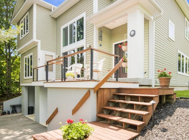9255 E Grace Drive, Cedar, MI 49621