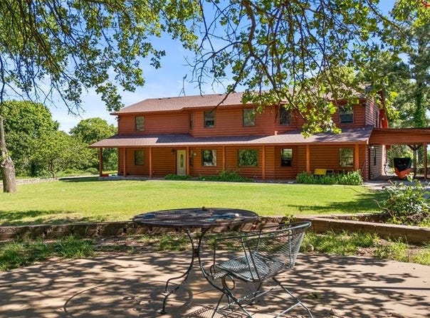 10155 Badger Lane, Stratford, OK 74872