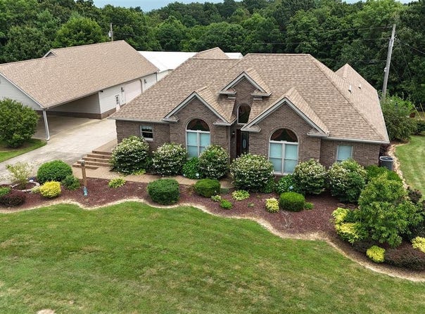 408 Meadow Court, Hardinsburg, KY 40143