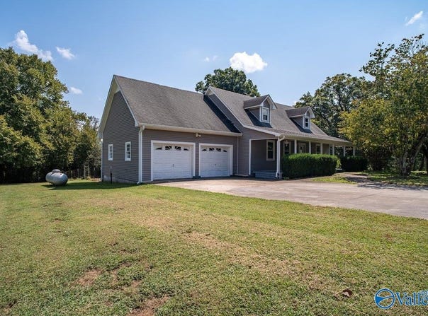 29670 Persimmon Tree Road, Anderson, AL 35610