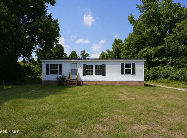 2929 W Timberlake Boulevard, Robersonville, NC 27871