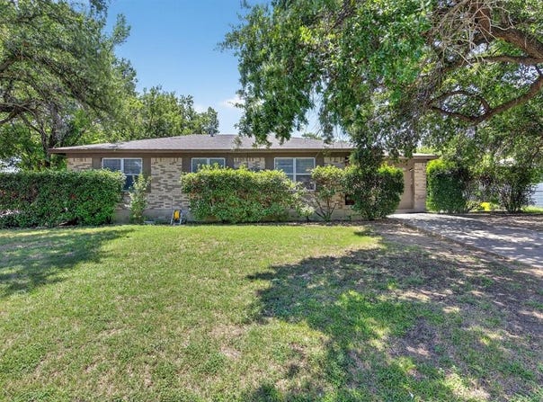 5328 Ira Street N, Haltom City, TX 76117