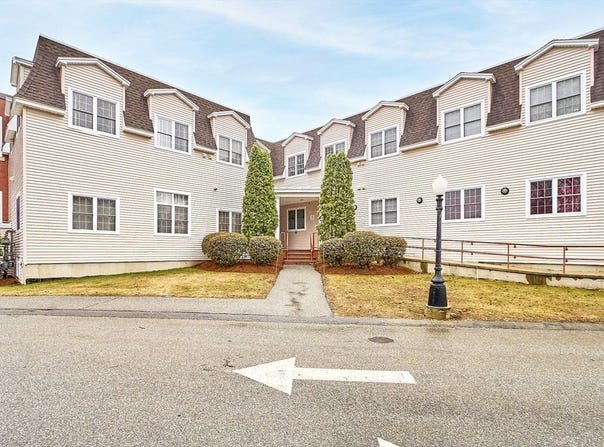 46 Ashford, Methuen, MA 01844
