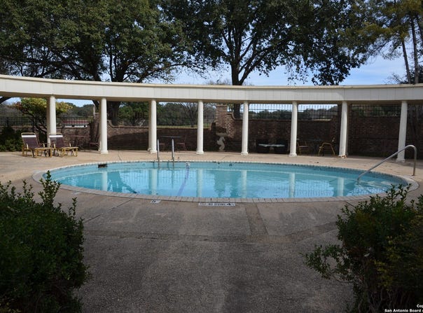 1819 Babcock, San Antonio, TX 78229