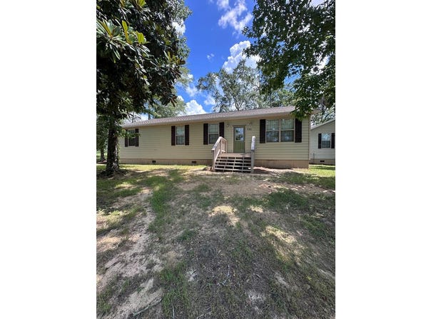 183 Chestnutt Road, Slocomb, AL 36375