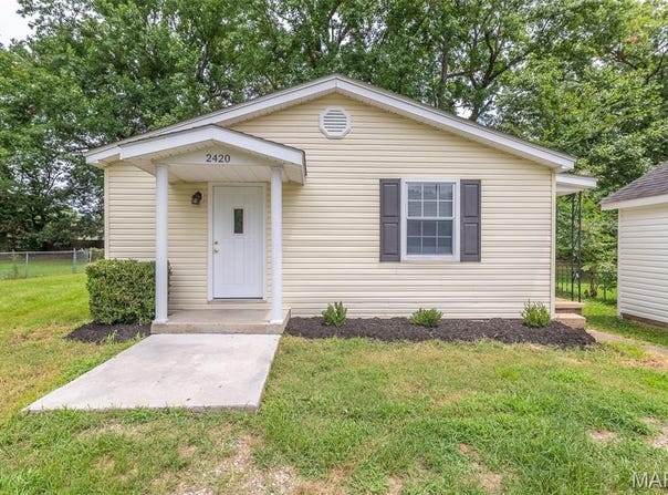 2420 Channon, Poplar Bluff, MO 63901