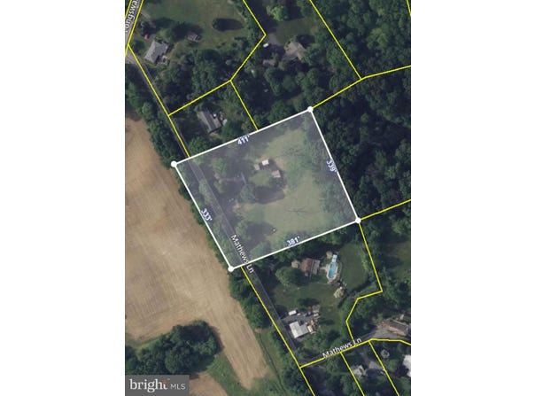 3351 MATHEWS LANE, ALBURTIS, PA 18011