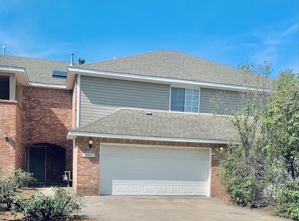 835 Rambling Oaks Drive, Norman, OK 73072