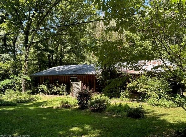 16439  N Highway 23, Ozark, AR 72949