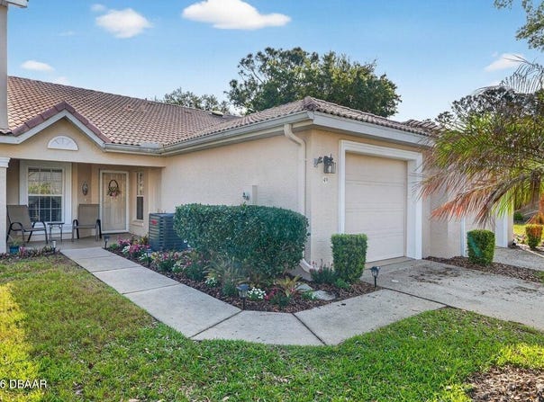 49 Golf Villa Drive, Port Orange, FL 32128