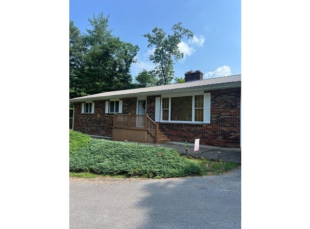65 Raburn Road, Hueysville, KY 41640