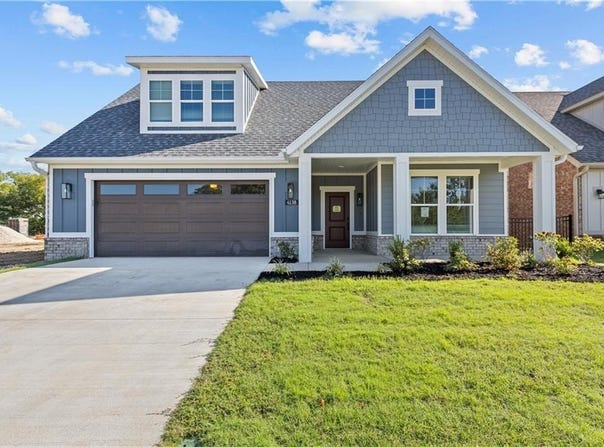 4402  W Huron  LOOP, Fayetteville, AR 72704