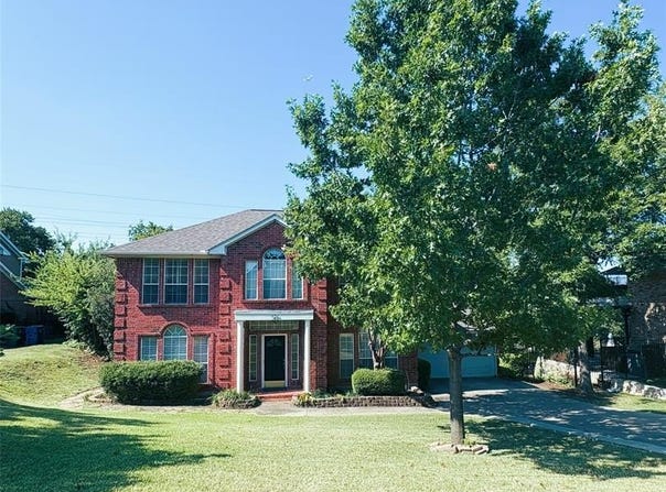 426 Moran Drive, Highland Village, TX 75077