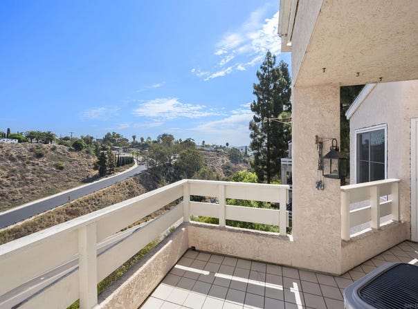 7243 Camino Degrazia Unit 56, San Diego, CA 92111