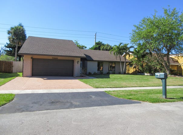 7820 NW 44th Court, Lauderhill, FL 33351