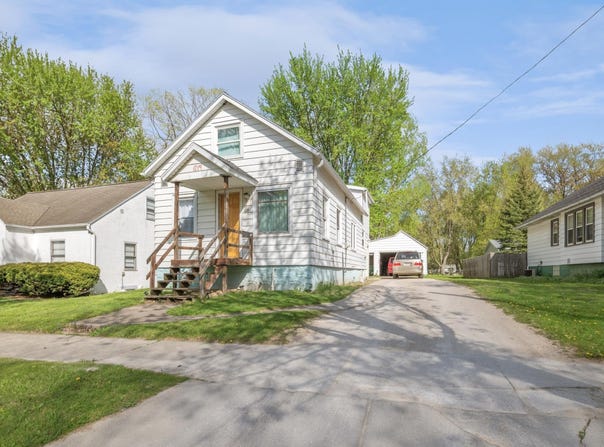 1019 GOODELL Street, GREEN BAY, WI 54301