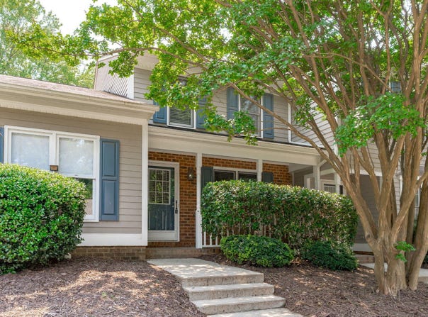 82 Forest Oaks Drive, Durham, NC 27705