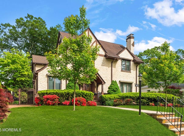 567 Deal Parkway, Allenhurst, NJ 07711
