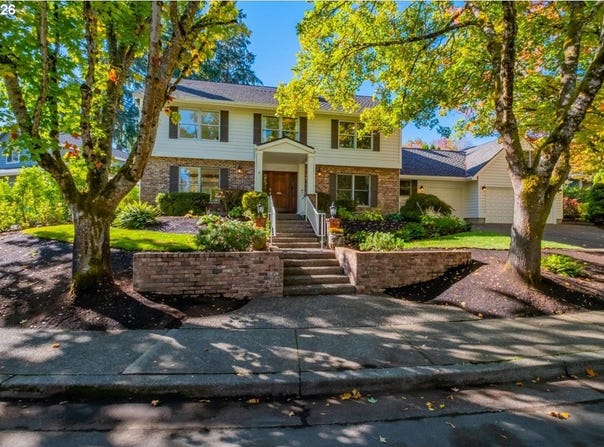13750 SW HITEON Dr, Beaverton, OR 97008