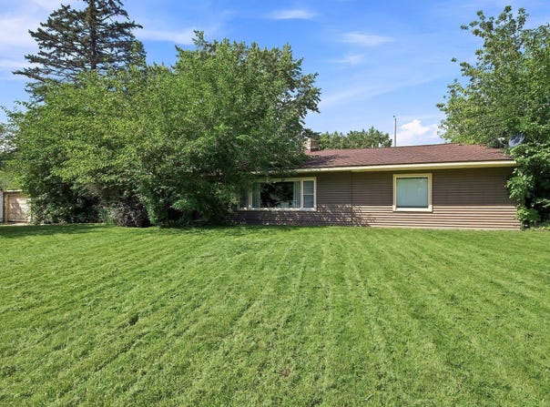 6540 245th Ave, Salem Lakes, WI 53168