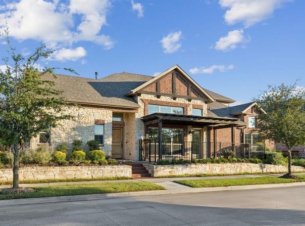 4305 Hurricane Creek Trail, Arlington, TX 76005