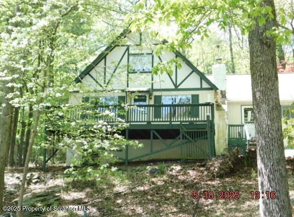 138 Sandstone Drive, Dingmans Ferry, PA 18328