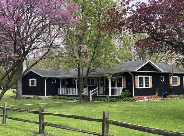 9059 Heilscher Street, Wheatfield, IN 46392