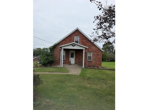 1409 Gun Club Rd, North Union Twp, PA 15401