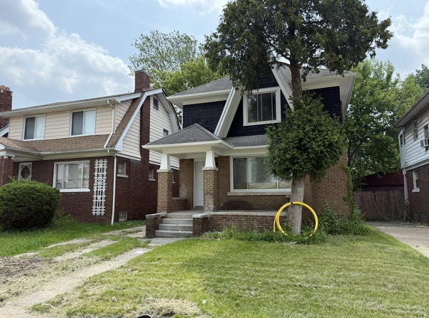 2427 Highland St Street, Detroit, MI 48206