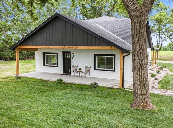 51 SE 208th Street, Holt, MO 64048