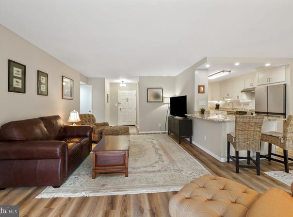 5902 MOUNT EAGLE Drive, ALEXANDRIA, VA 22303