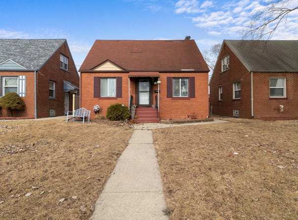 1013 River Drive, Hammond, IN 46324