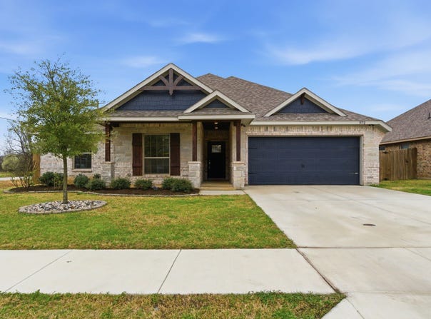 972 Sam Street, Springtown, TX 76082
