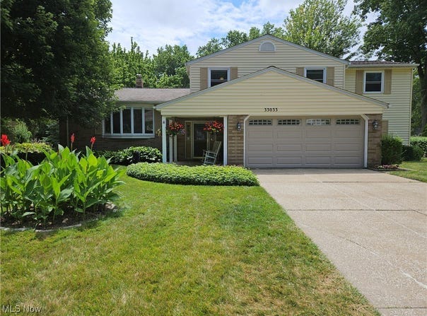 33033 REDWOOD BOULEVARD, AVON LAKE, OH 44012