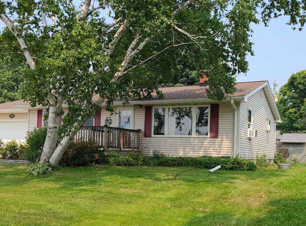 517 LINCOLN Street, KEWAUNEE, WI 54216-1133
