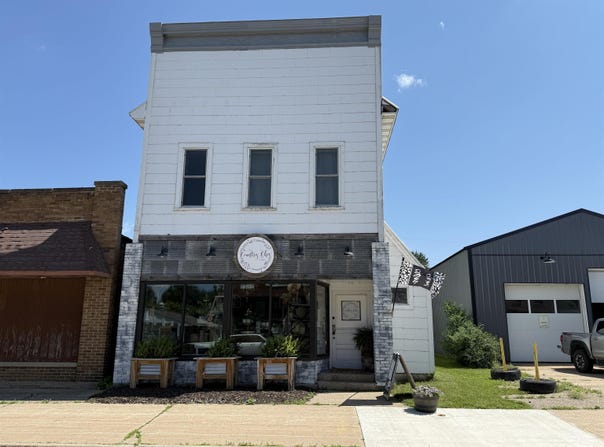 320 N MAIN STREET, Scandinavia, WI 54977