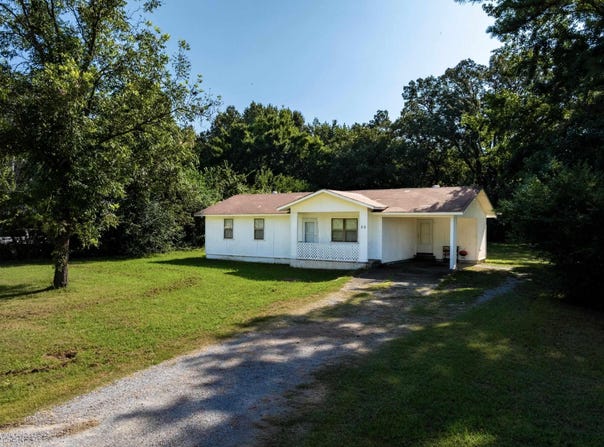 20 Skinner Lane, Batesville, AR 72553