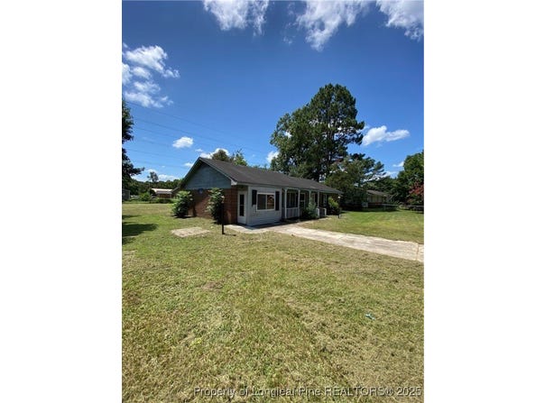 3631 Kenny Dr, Hope Mills, NC 28348