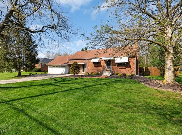5798 Fitch Road, North Olmsted, OH 44070