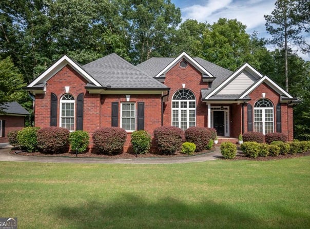 65 Overlook, Hull, GA 30646