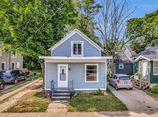 253 W Southern Avenue, Muskegon, MI 49441