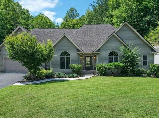 239 Sulphur Springs Rd, Cranks, KY 40820